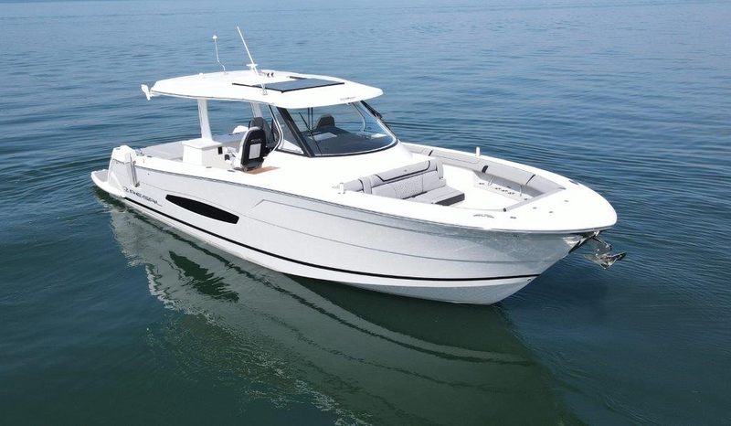 2024 Regal 38 Surf