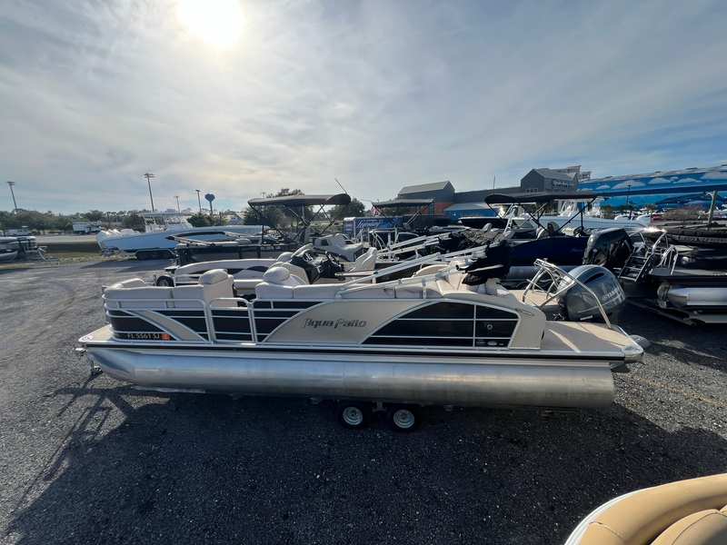 2015 Godfrey AP 25 Express