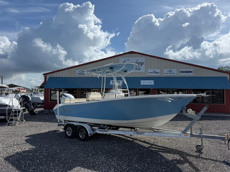 2022 Sea Chaser 22 HFC