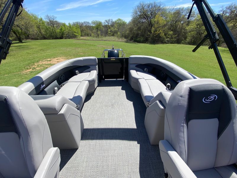 Boat Image 17