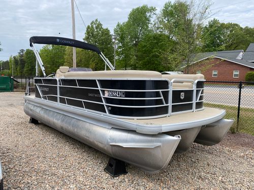 2020 Godfrey SW 2186 C