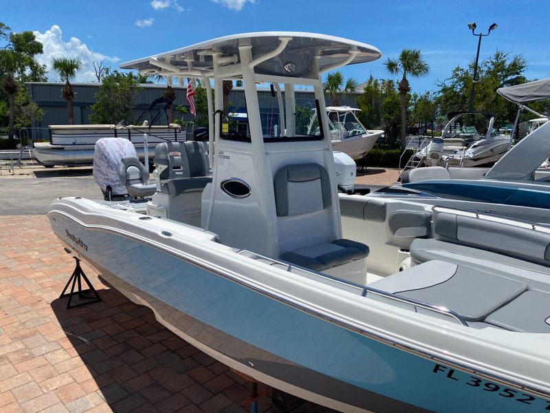 2022 Nauticstar 251 Hybrid